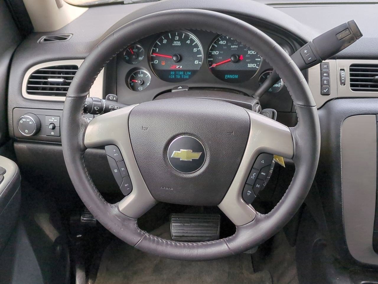 2014 Chevrolet Tahoe LT 24