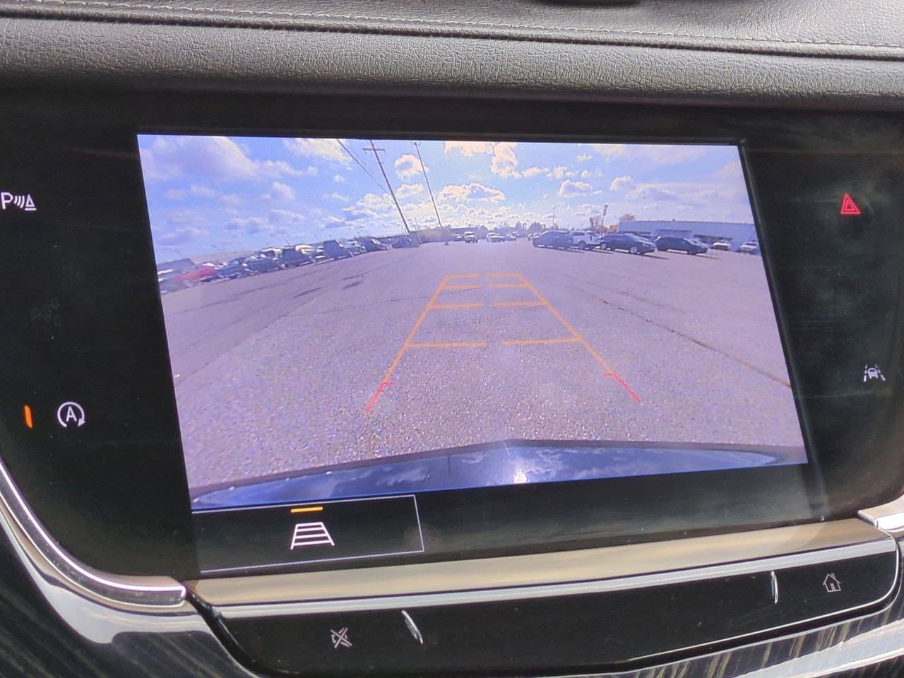 Thumbnail: 2024 Cadillac XT6 - 31