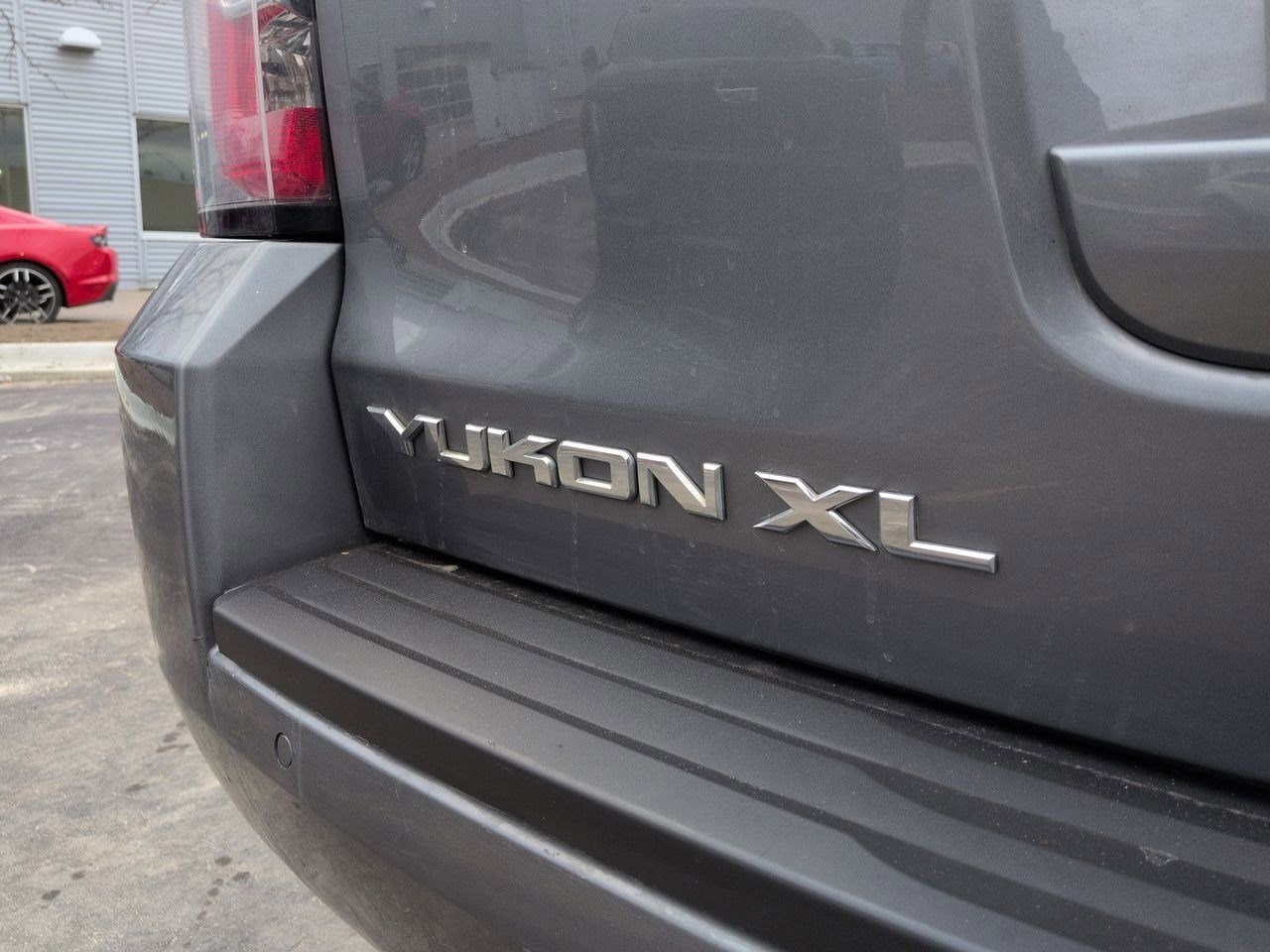 Thumbnail: 2019 GMC Yukon XL - 12