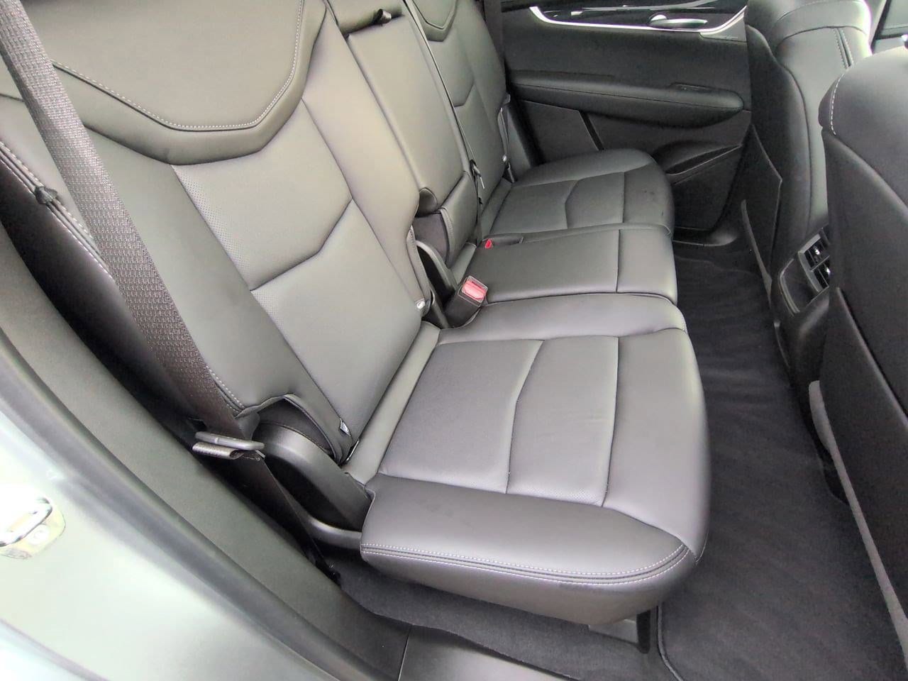 Thumbnail: 2023 Cadillac XT5 - 21