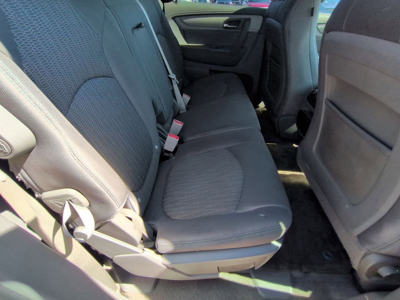 Thumbnail: 2017 Chevrolet Traverse - 19