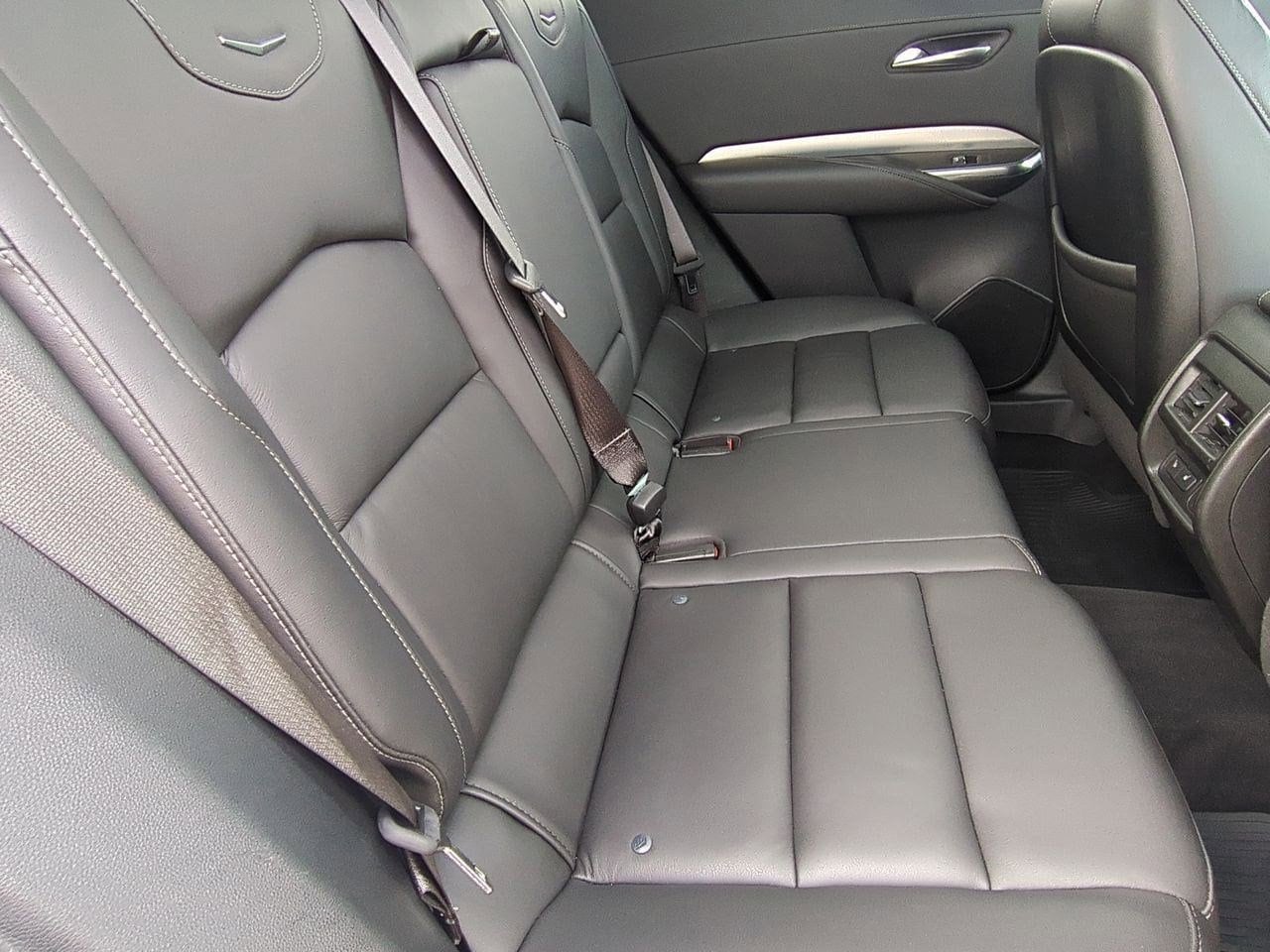 Thumbnail: 2021 Cadillac XT4 - 21