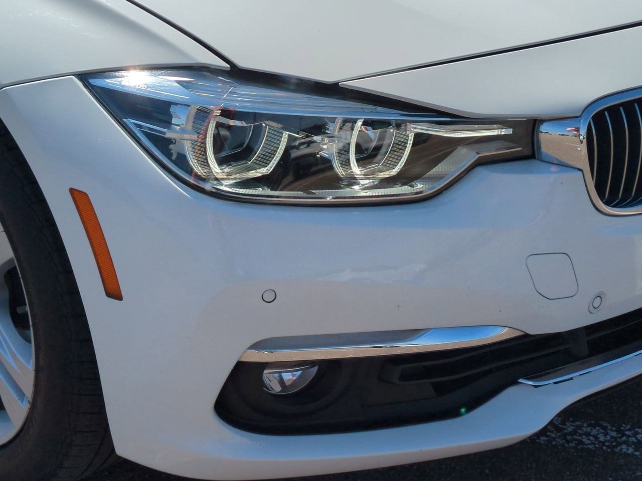 Thumbnail: 2018 BMW 3 Series - 10