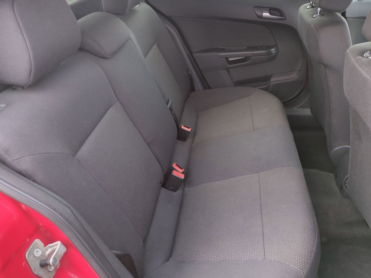 Thumbnail: 2008 Saturn Astra - 19