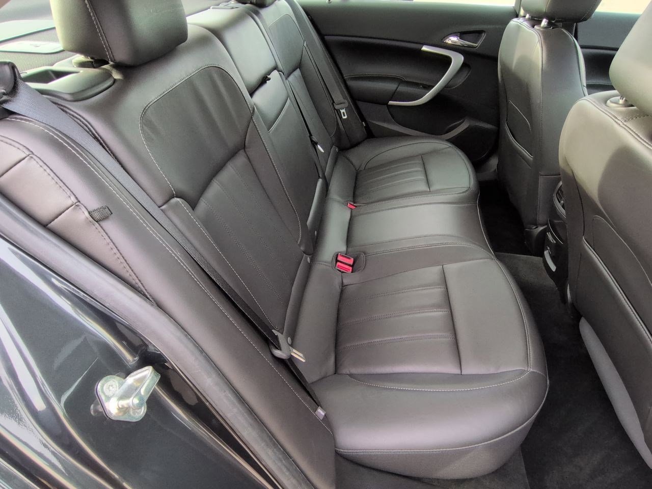 Thumbnail: 2016 Buick Regal - 21