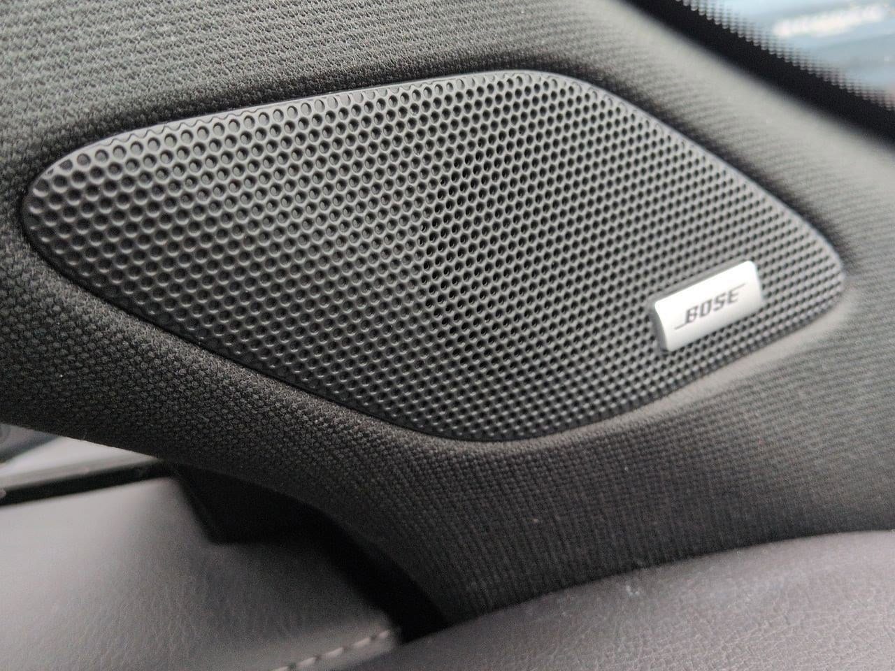 Thumbnail: 2023 Cadillac XT4 - 32