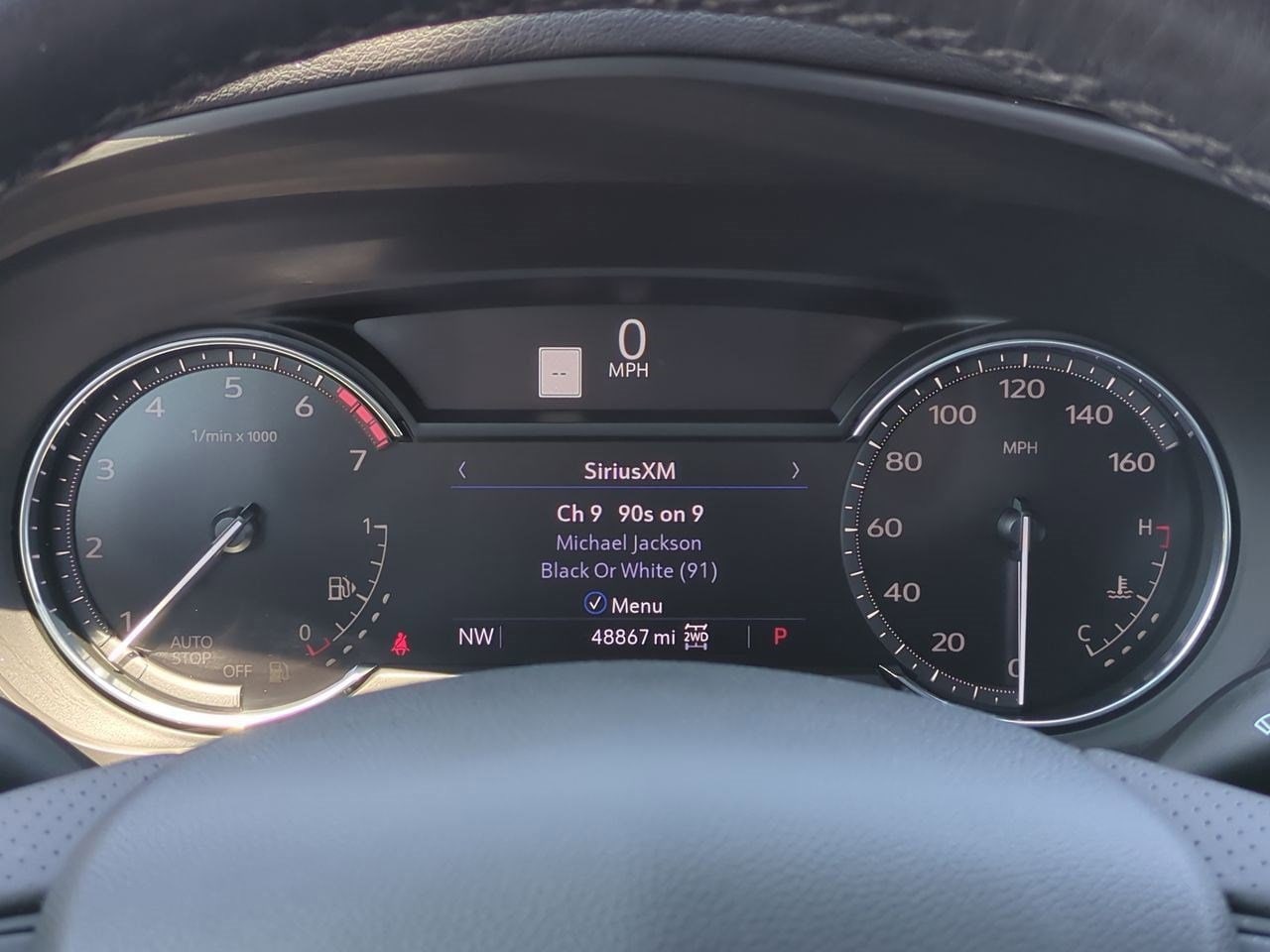 Thumbnail: 2022 Cadillac XT4 - 32
