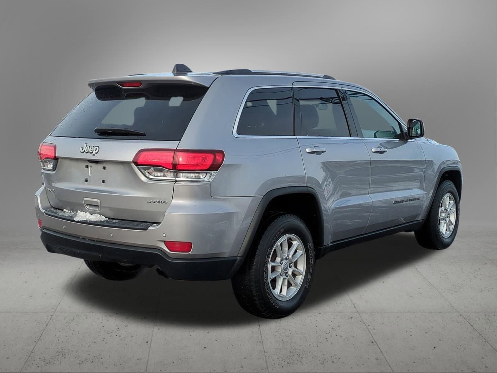 Thumbnail: 2020 Jeep Grand Cherokee - 6