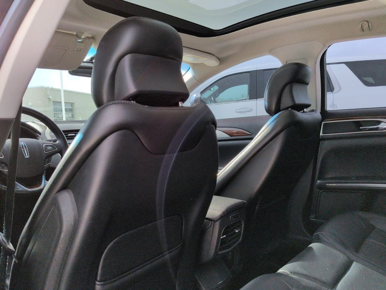 Thumbnail: 2016 Lincoln MKZ - 16