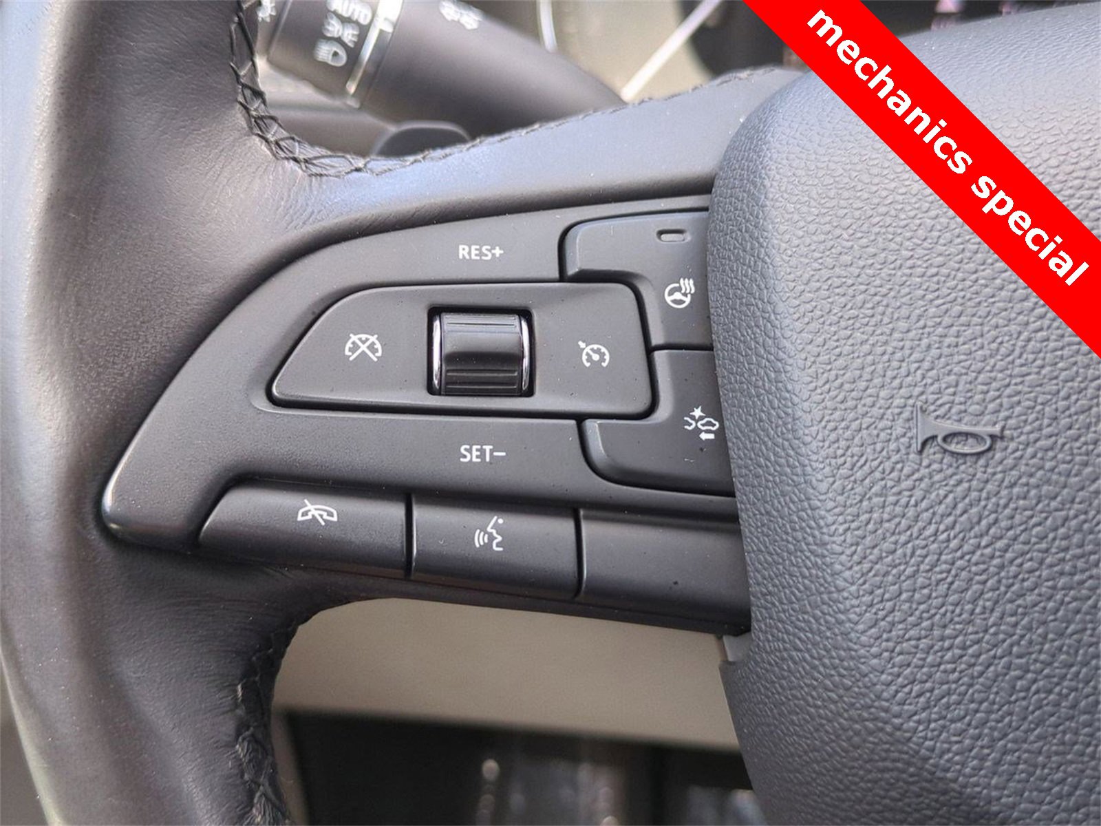 Thumbnail: 2019 Cadillac XT4 - 23