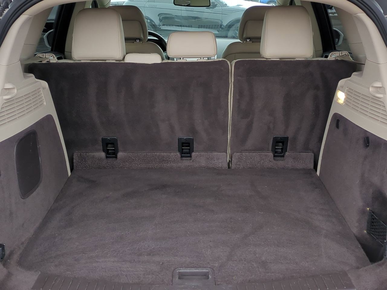 Thumbnail: 2017 Lincoln MKC - 35