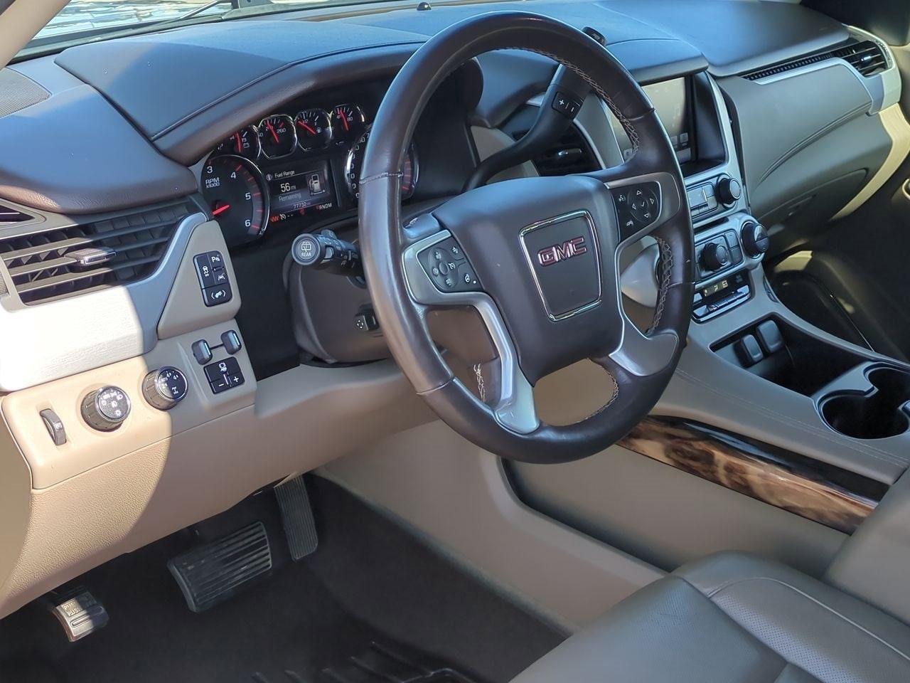 Thumbnail: 2016 GMC Yukon XL - 2