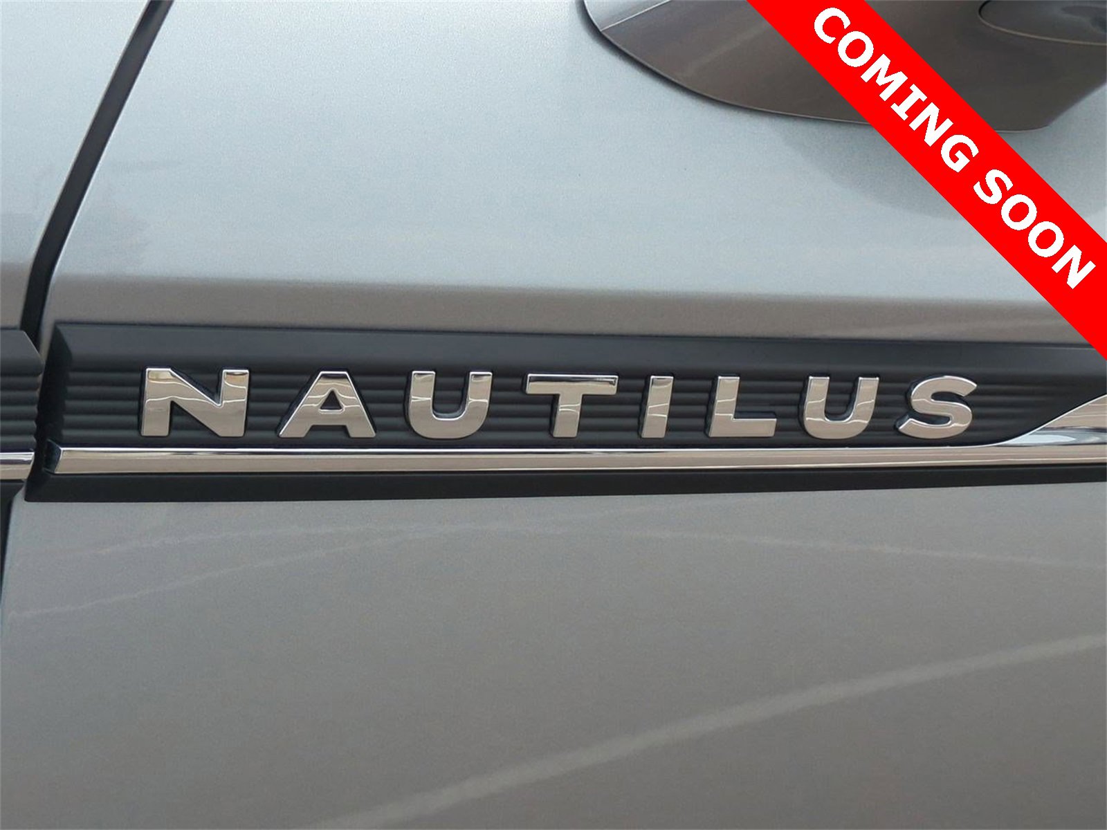 Thumbnail: 2023 Lincoln Nautilus - 12