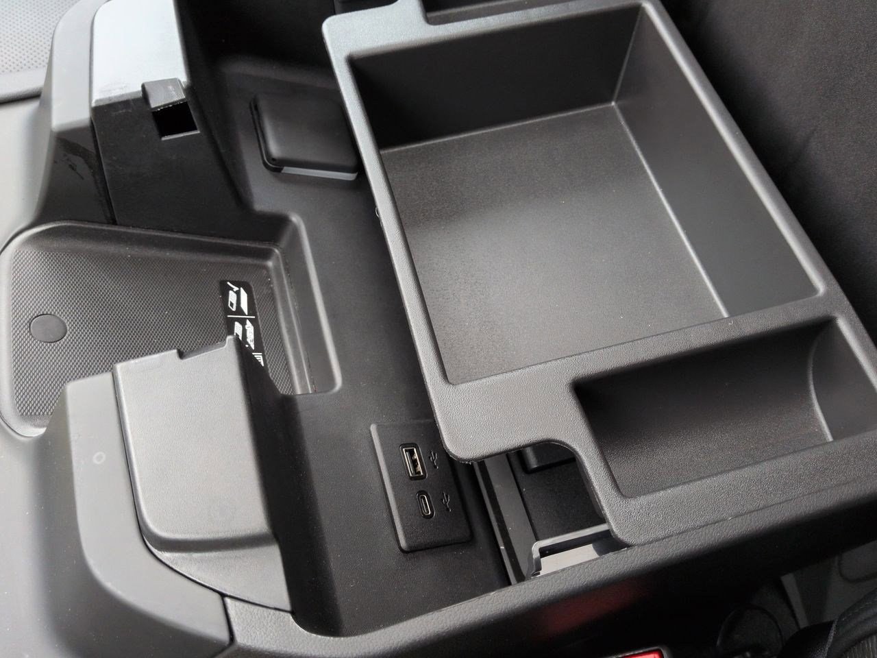 Thumbnail: 2025 GMC Sierra 1500 - 32