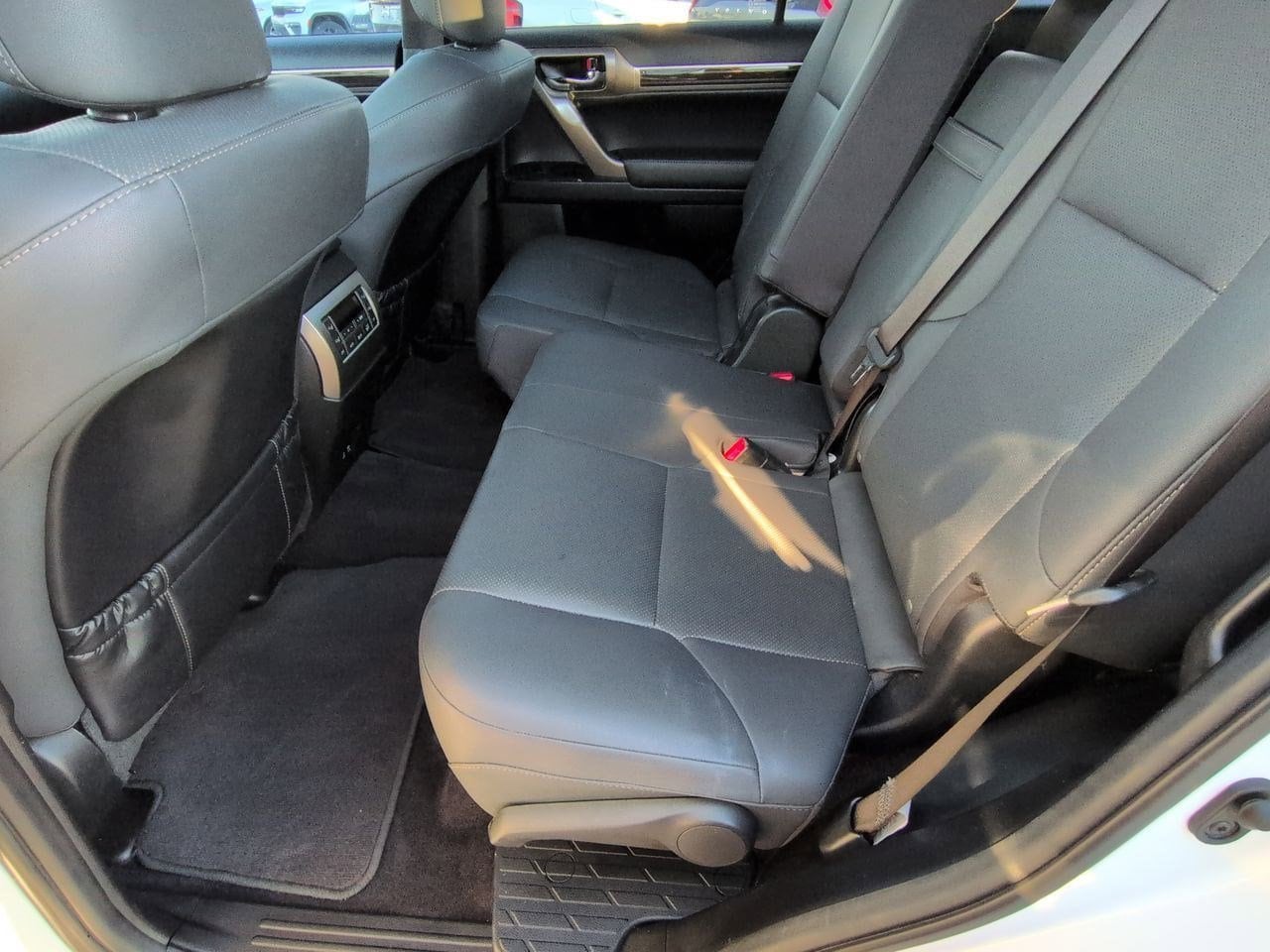 Thumbnail: 2021 Lexus GX - 20