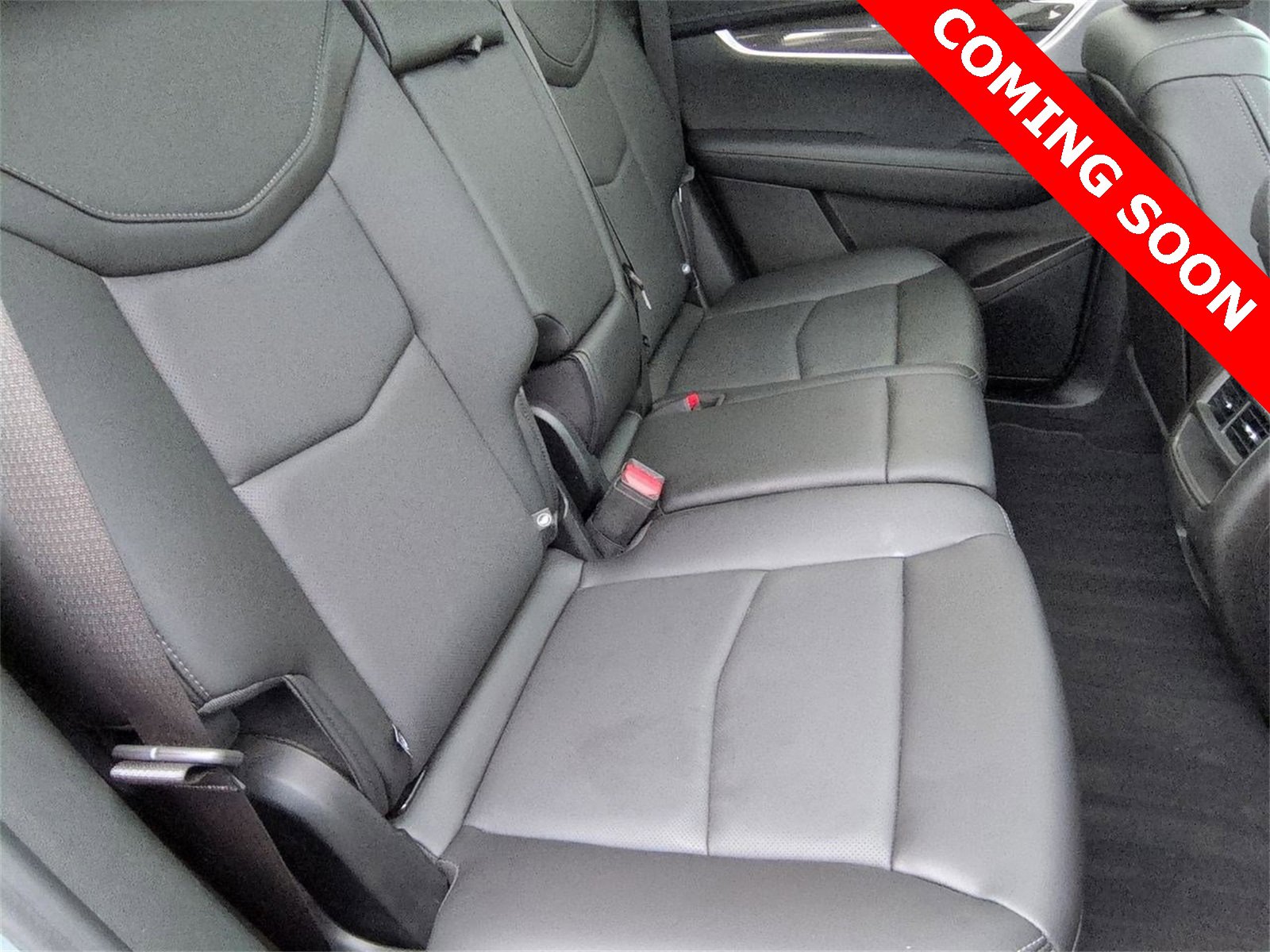 Thumbnail: 2023 Cadillac XT5 - 21