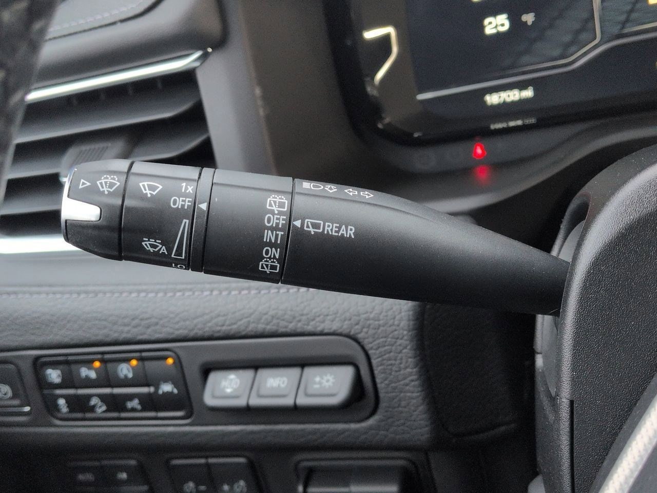 Thumbnail: 2023 GMC Yukon - 29