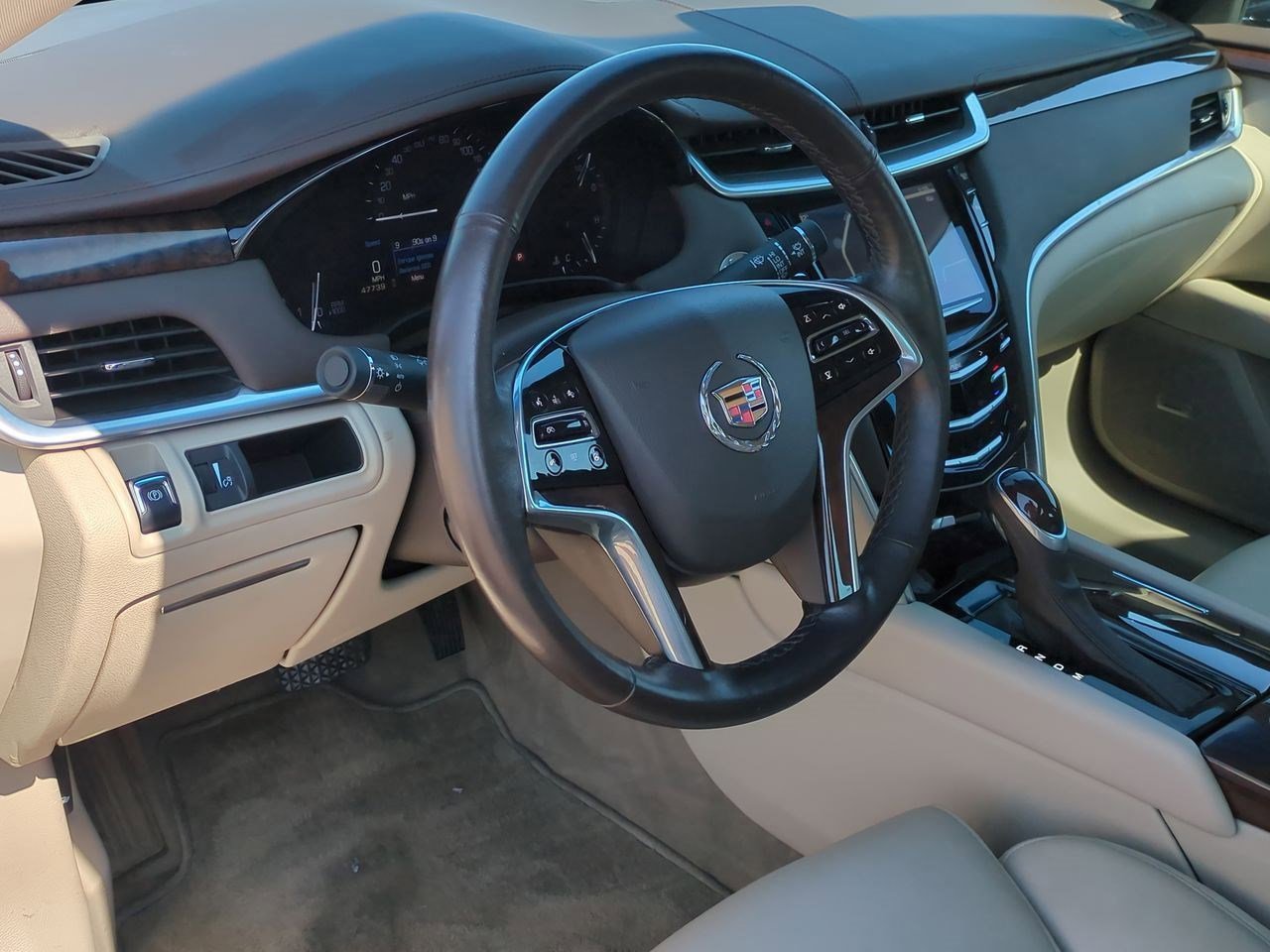 Thumbnail: 2013 Cadillac XTS - 2