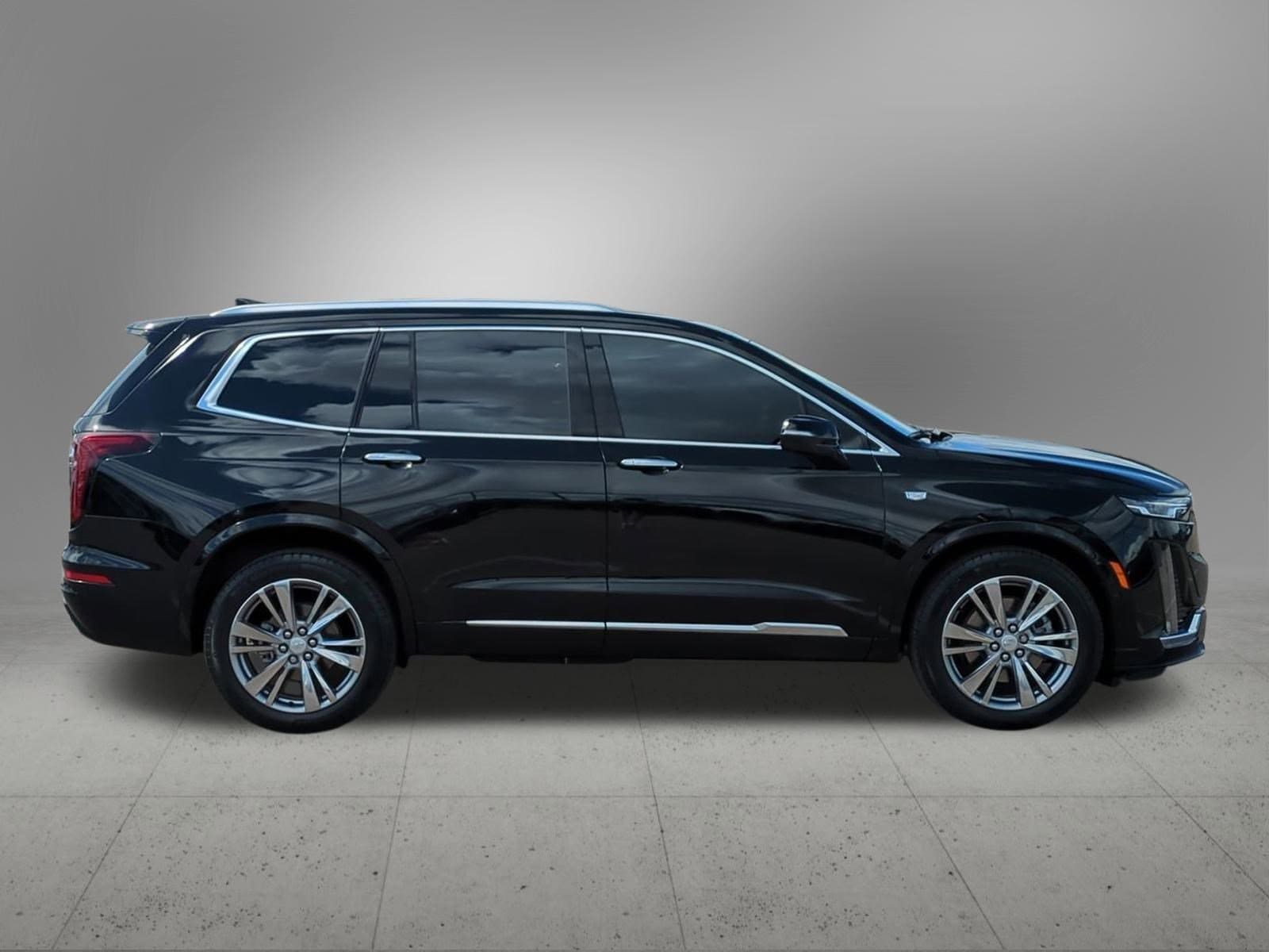 Thumbnail: 2024 Cadillac XT6 - 7