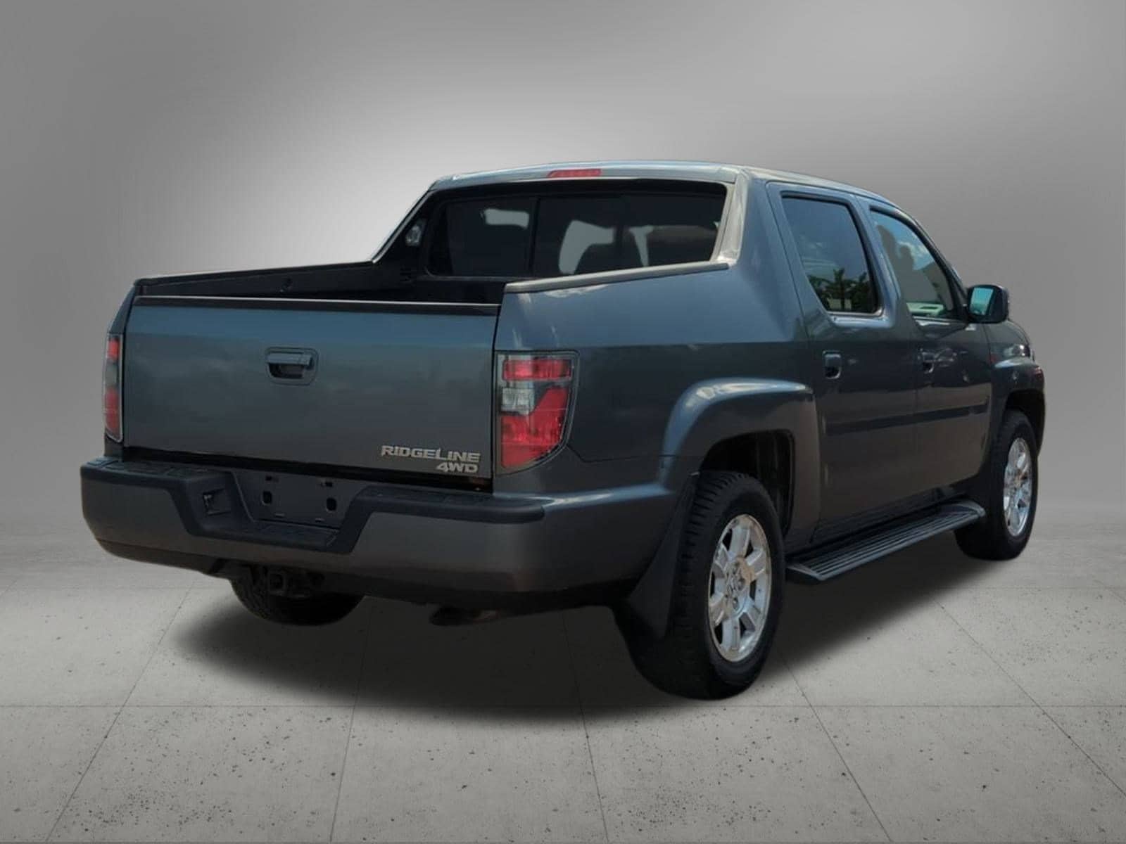 Thumbnail: 2013 Honda Ridgeline - 6