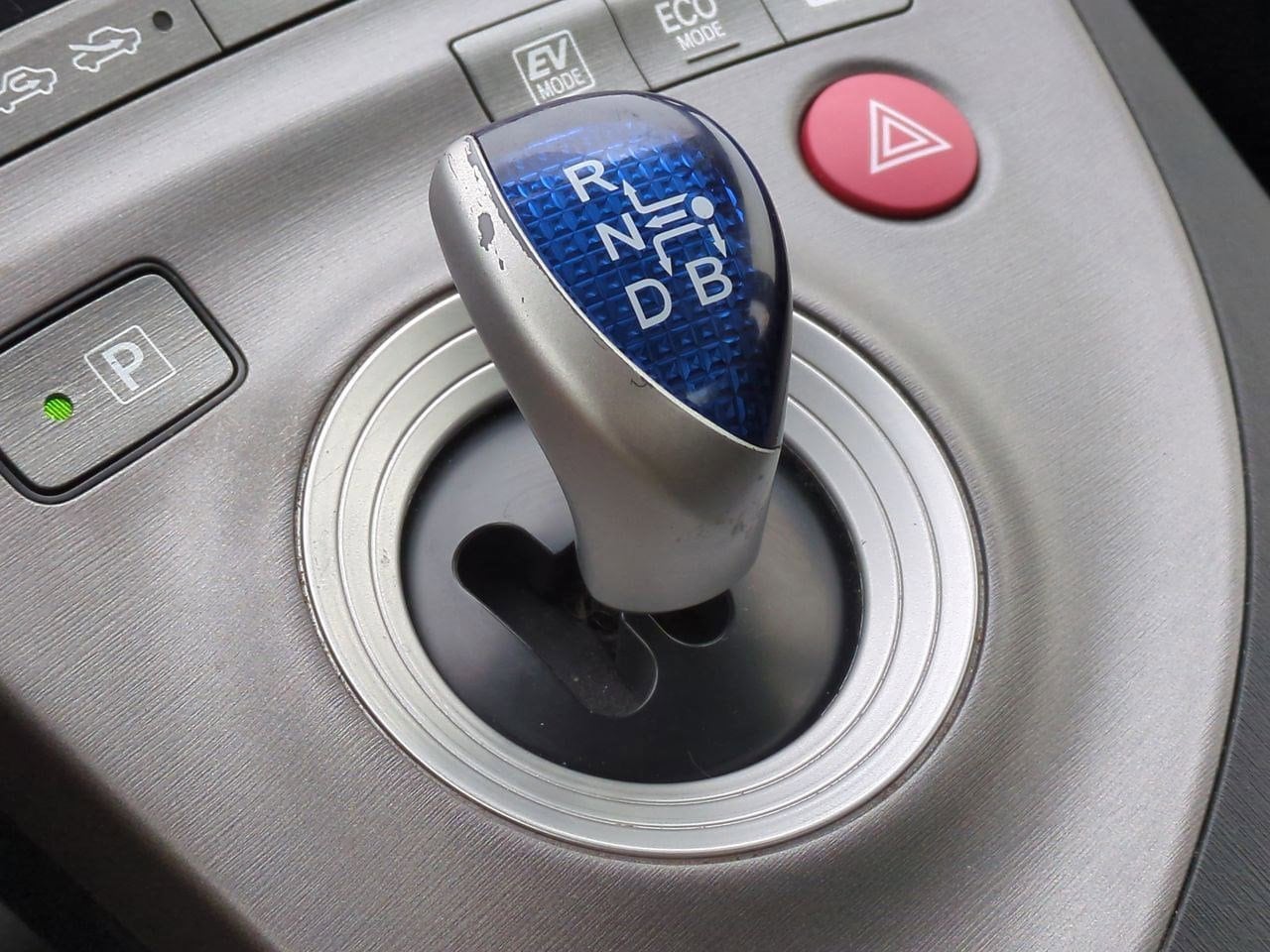 Thumbnail: 2012 Toyota Prius - 31