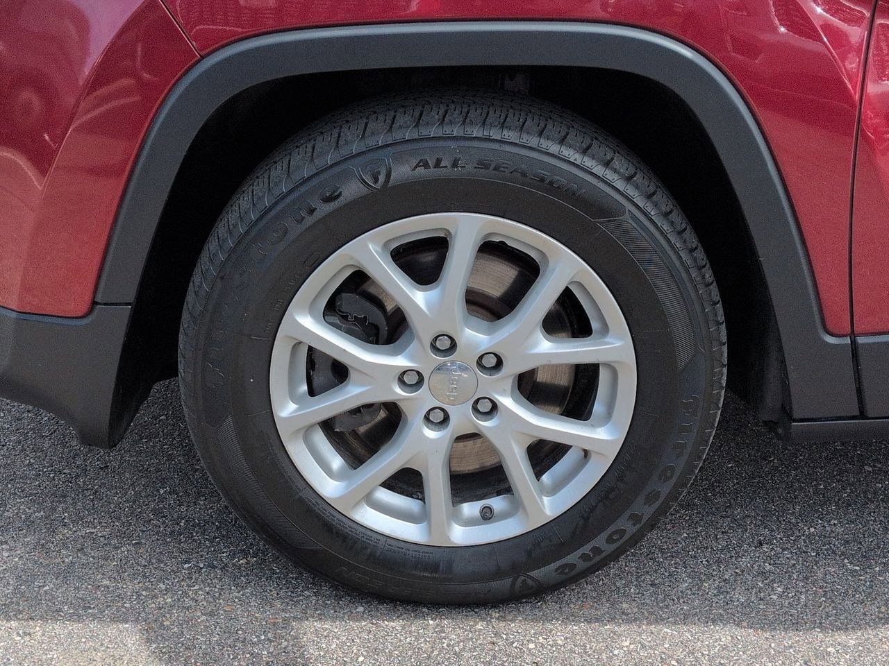 Thumbnail: 2015 Jeep Cherokee - 13