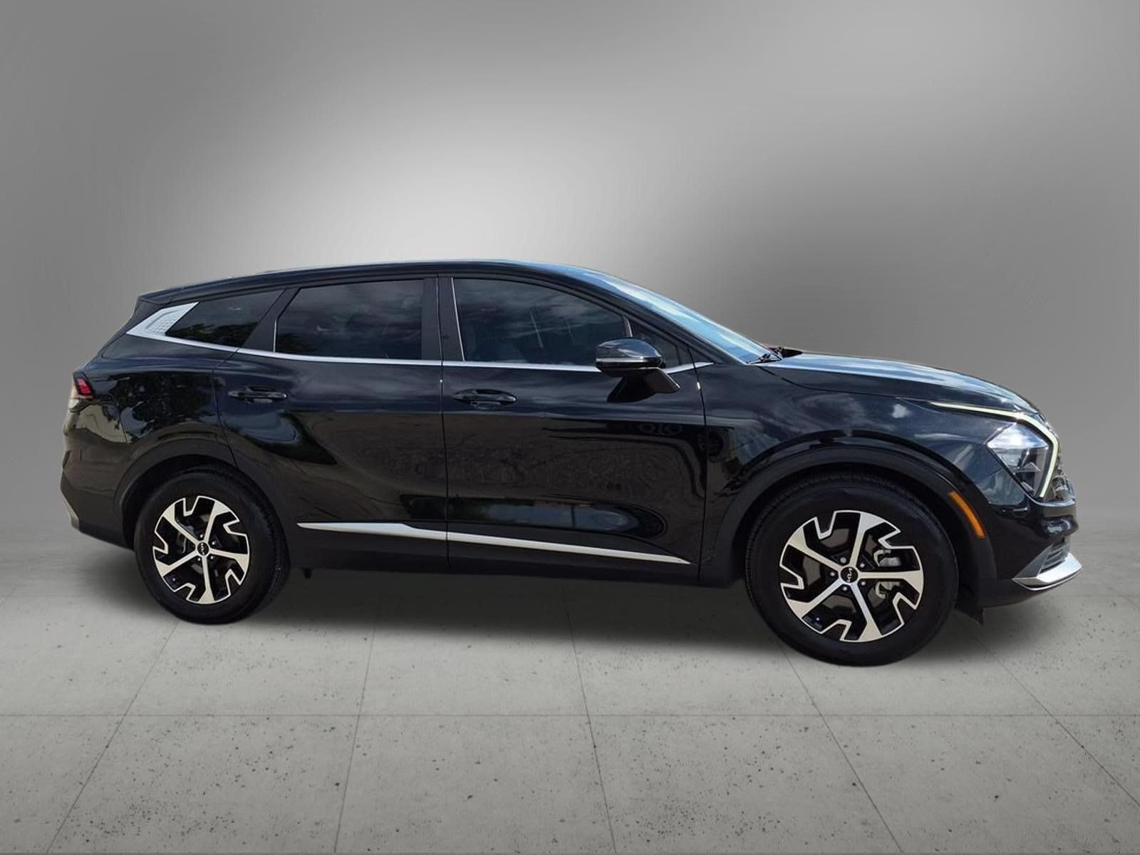 Thumbnail: 2023 Kia Sportage - 7