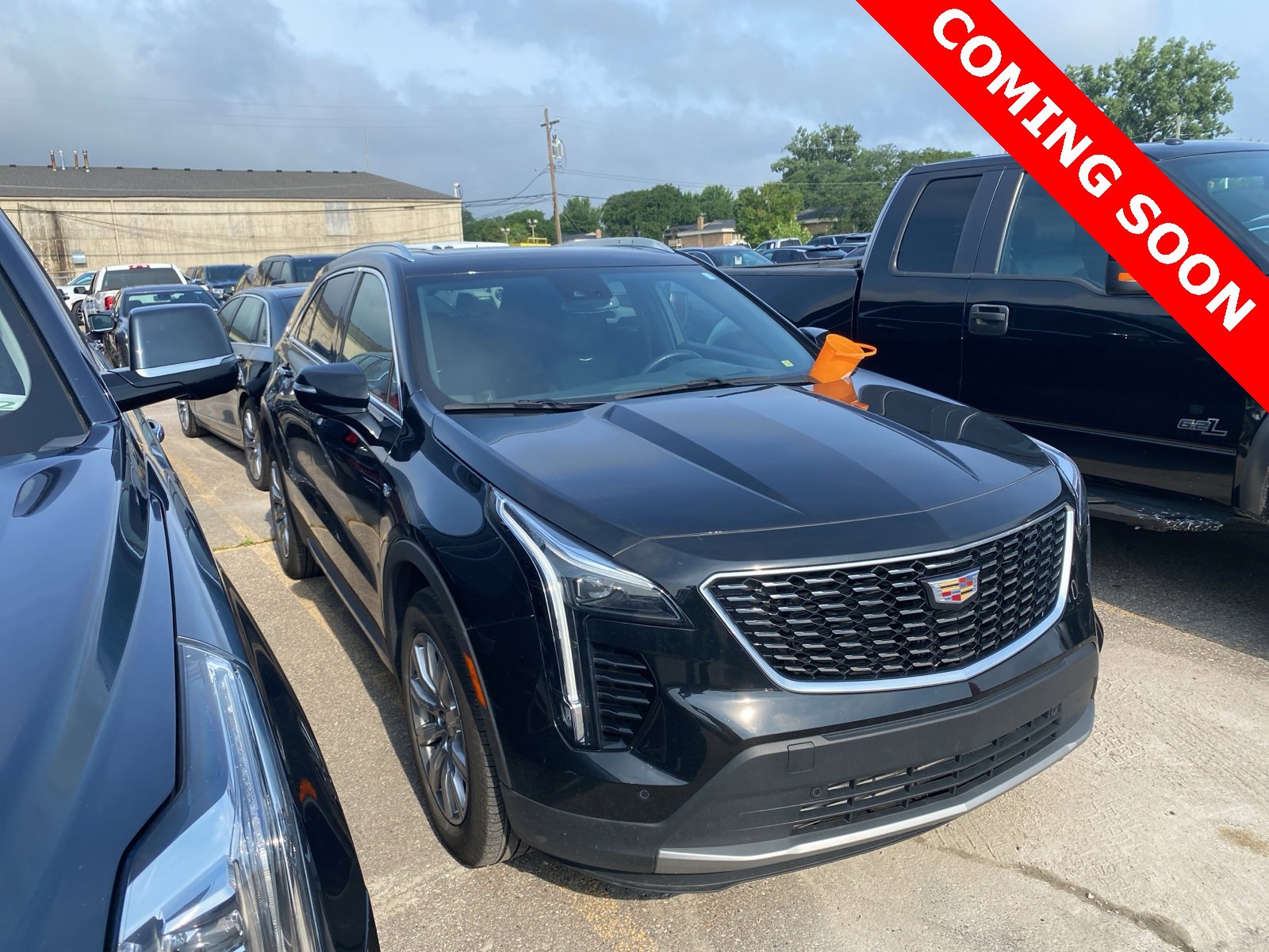 Thumbnail: 2023 Cadillac XT4 - 3