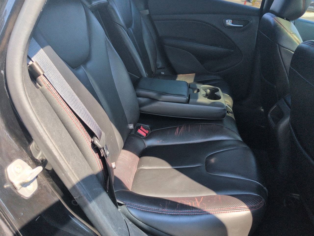 Thumbnail: 2015 Dodge Dart - 21