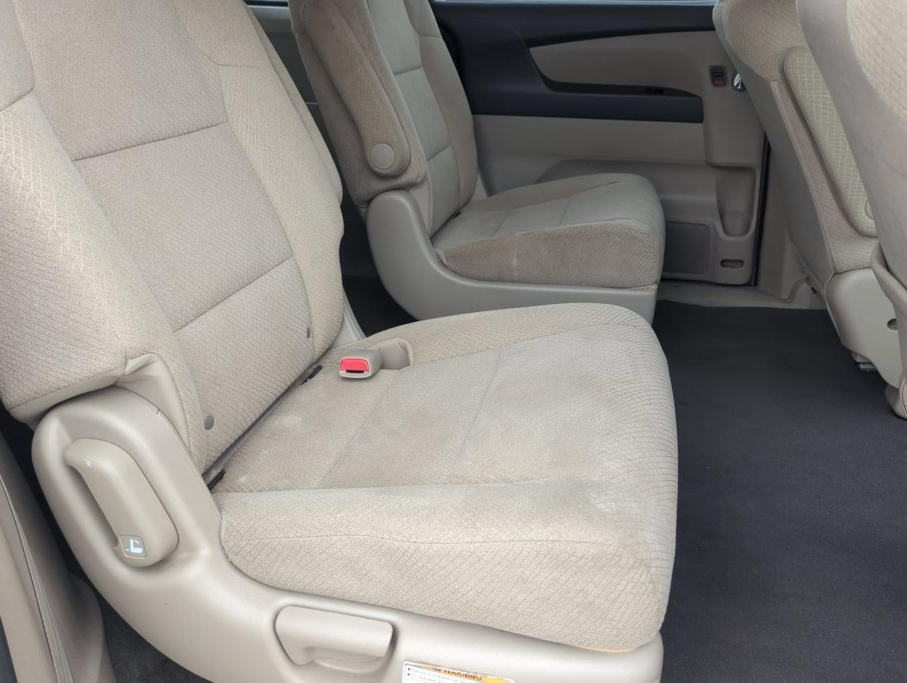 2016 Honda Odyssey LX - Photo 18