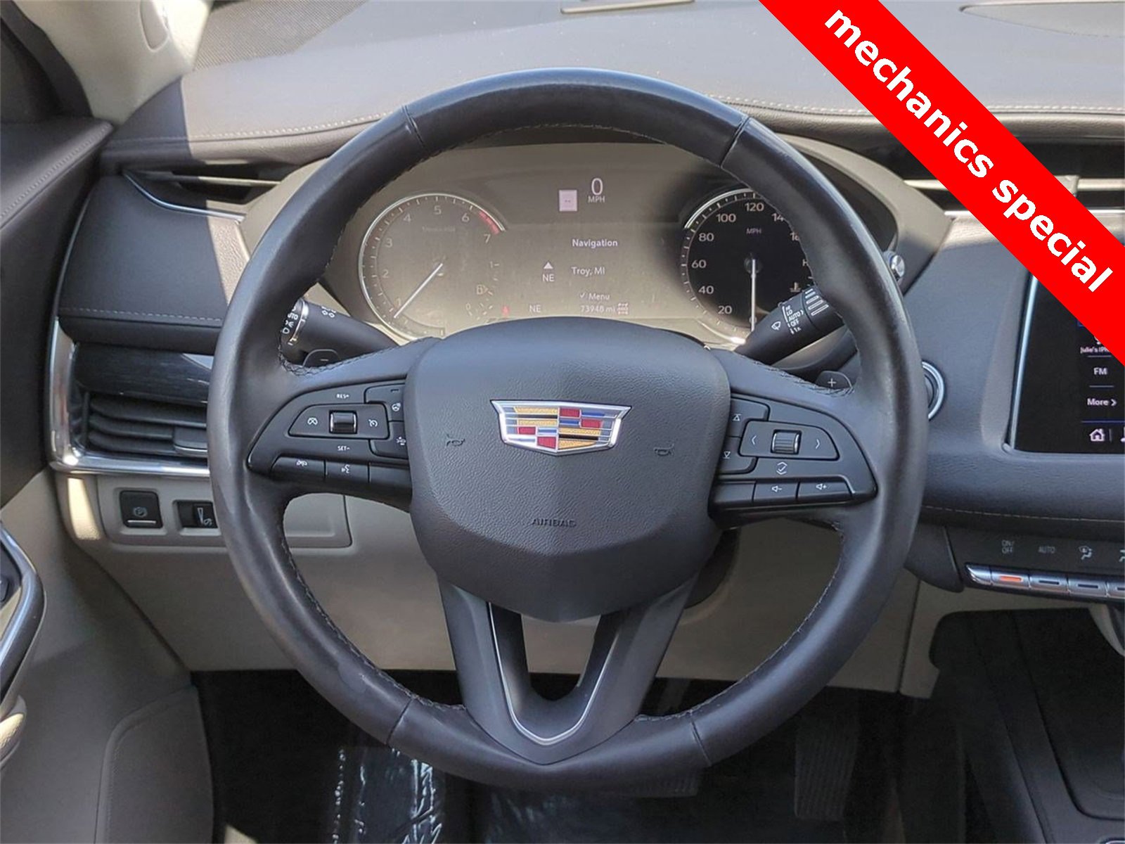 Thumbnail: 2019 Cadillac XT4 - 22