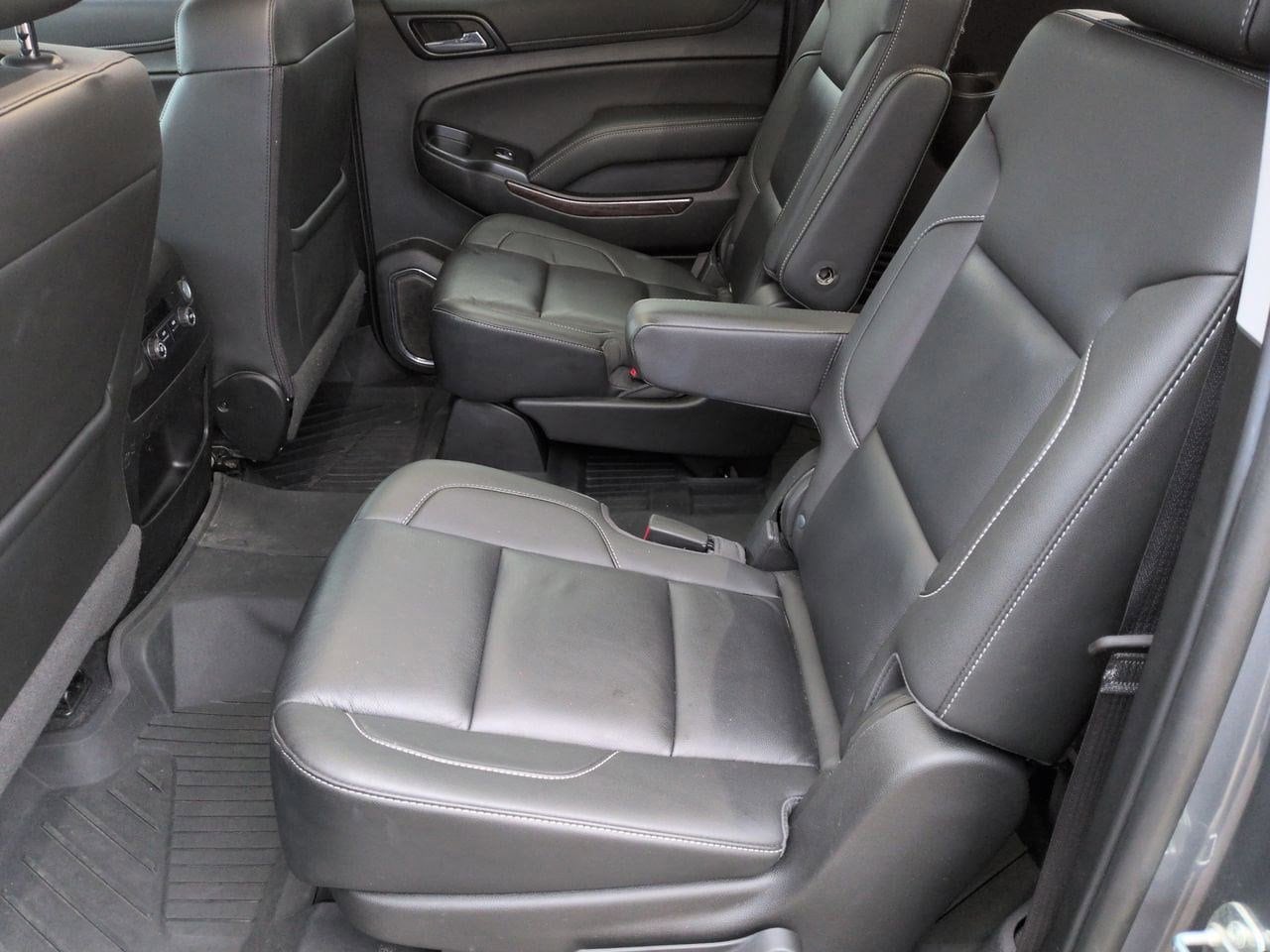 Thumbnail: 2019 GMC Yukon XL - 20