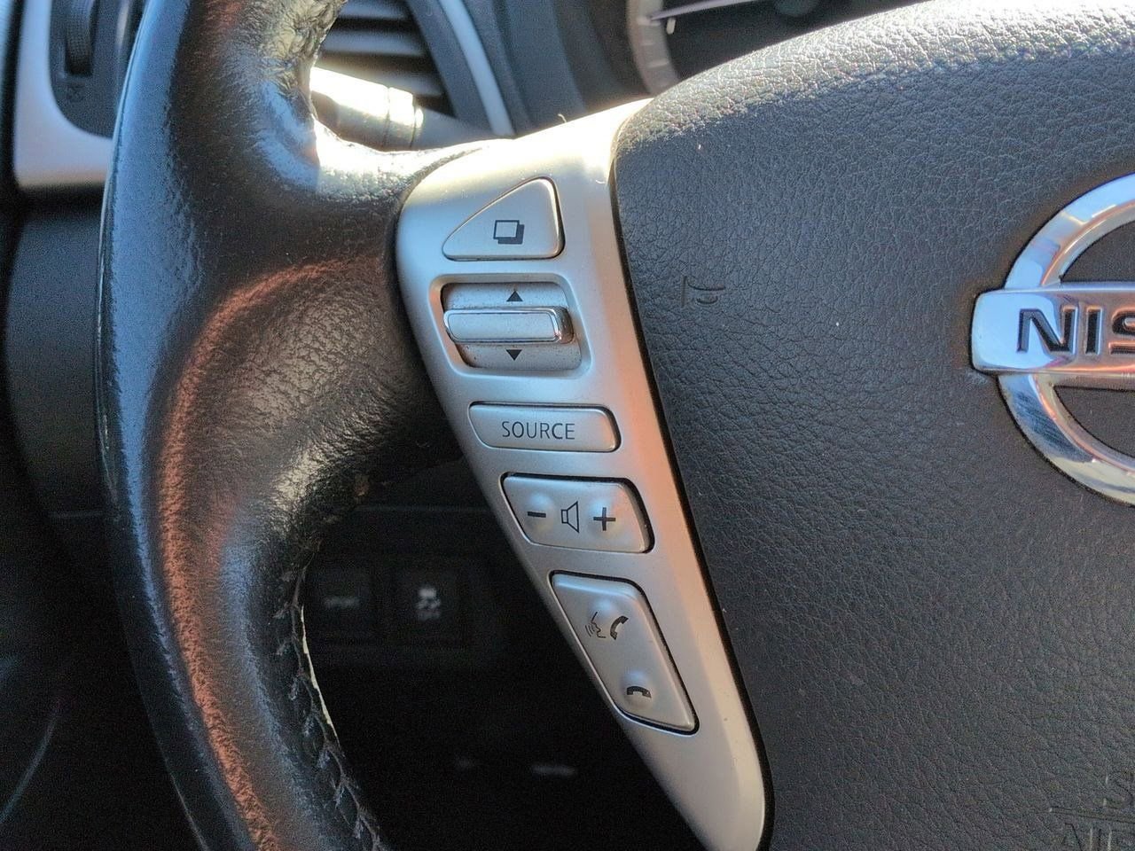 Thumbnail: 2015 Nissan Sentra - 22