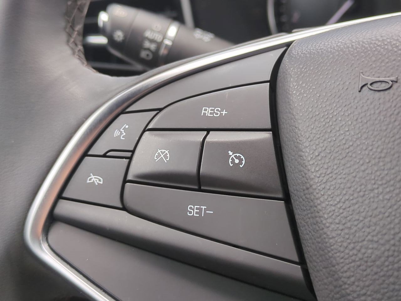 Thumbnail: 2024 Cadillac XT5 - 22