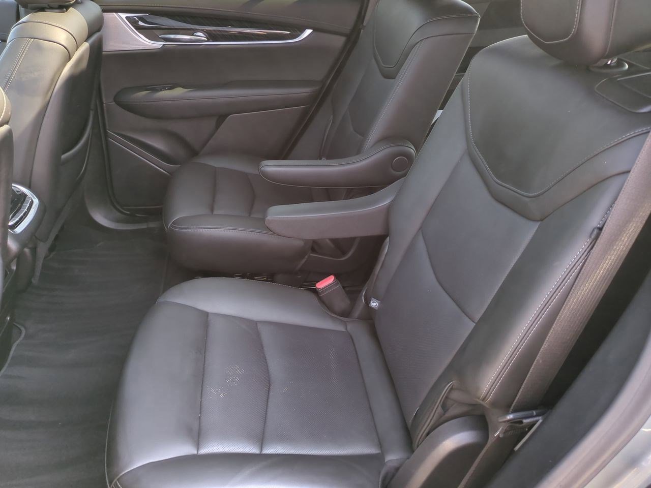 Thumbnail: 2024 Cadillac XT6 - 19