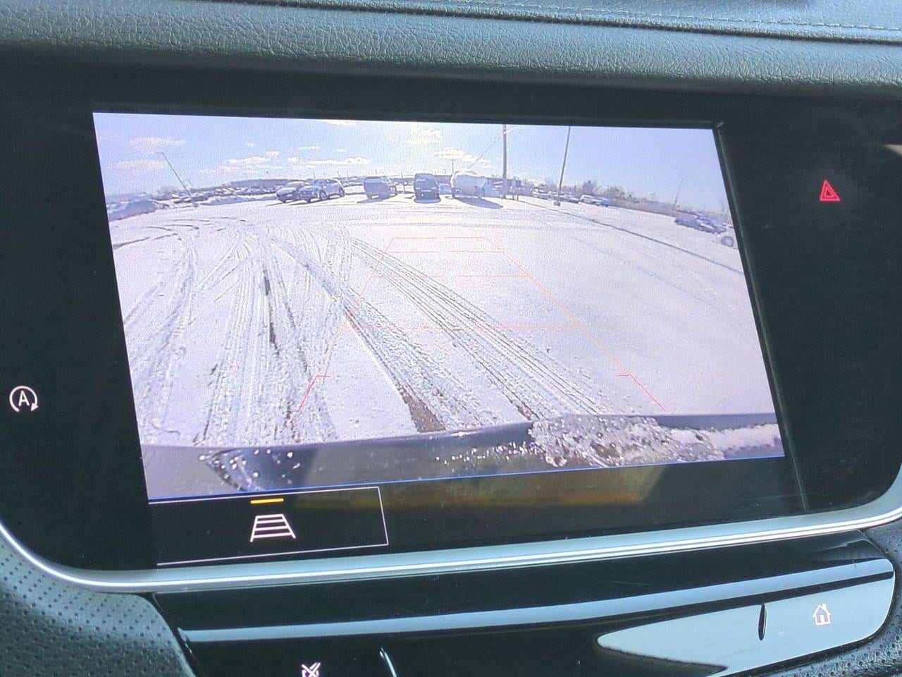 Thumbnail: 2023 Cadillac XT5 - 31