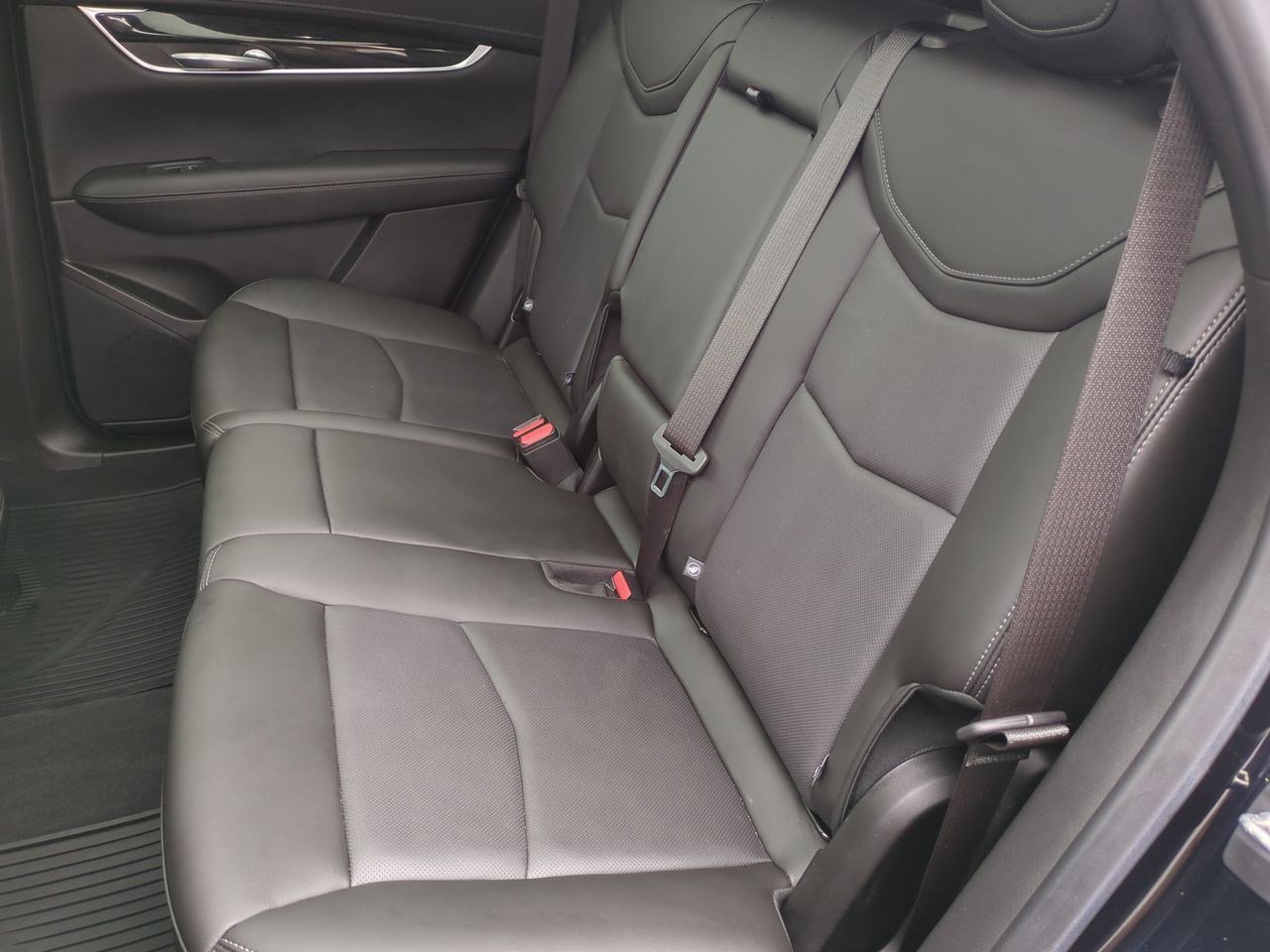 Thumbnail: 2021 Cadillac XT5 - 19