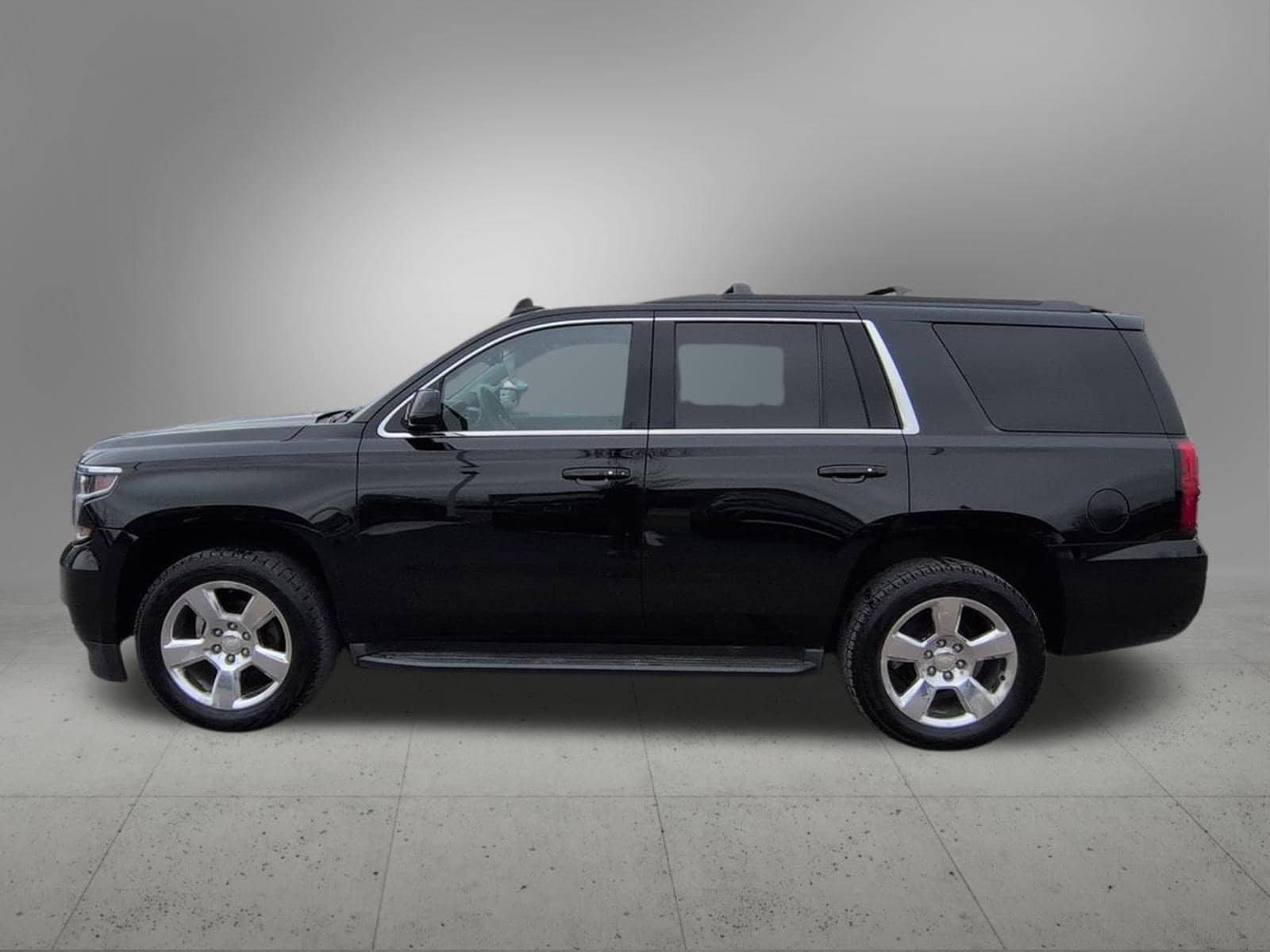 Thumbnail: 2016 Chevrolet Tahoe - 3