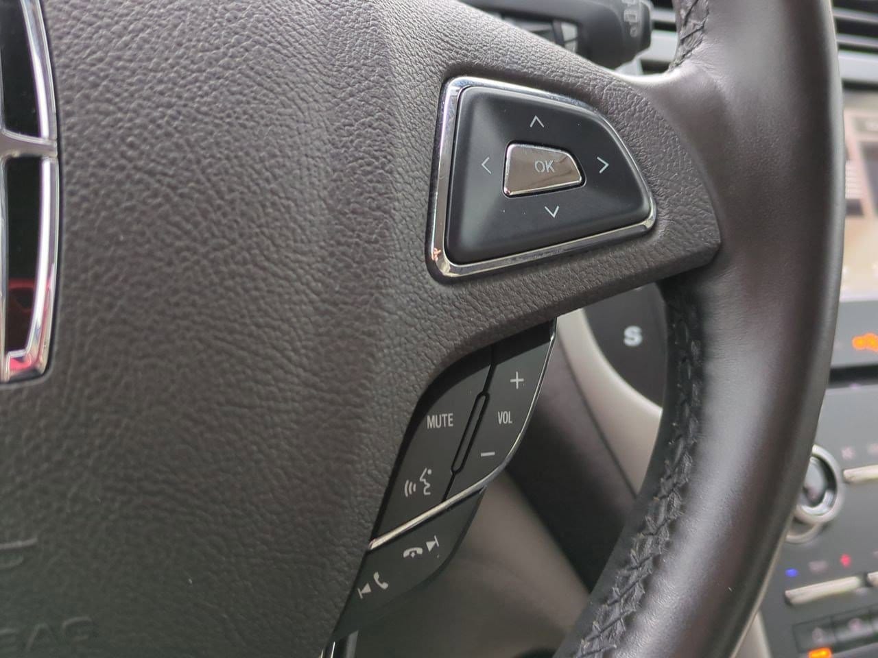 Thumbnail: 2017 Lincoln MKC - 26