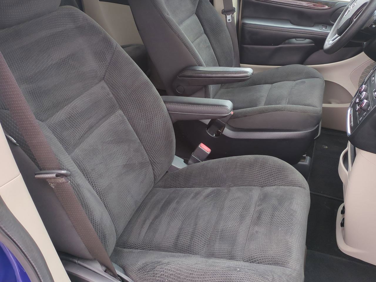 Thumbnail: 2019 Dodge Grand Caravan - 19