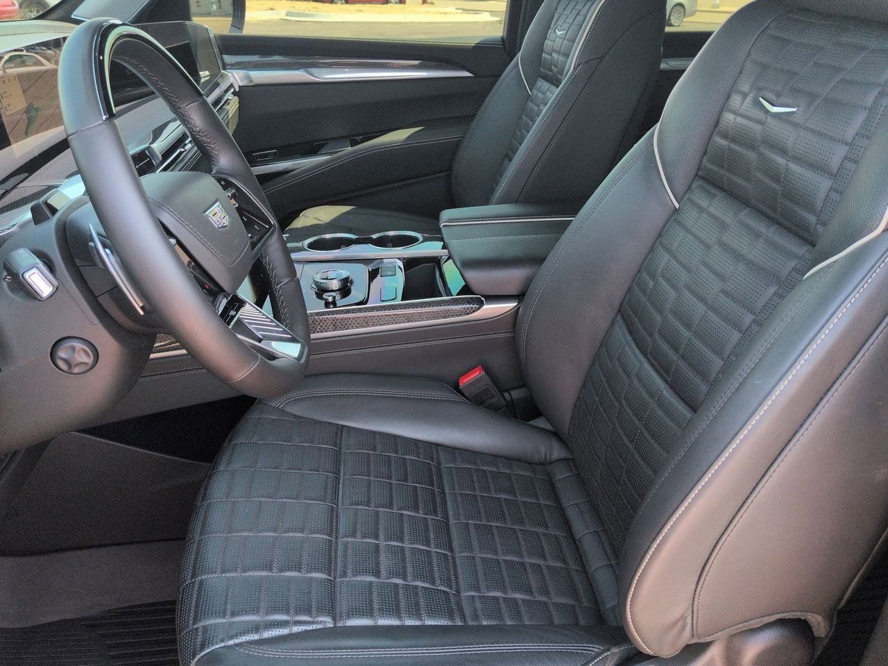 Thumbnail: 2025 Cadillac Escalade - 16