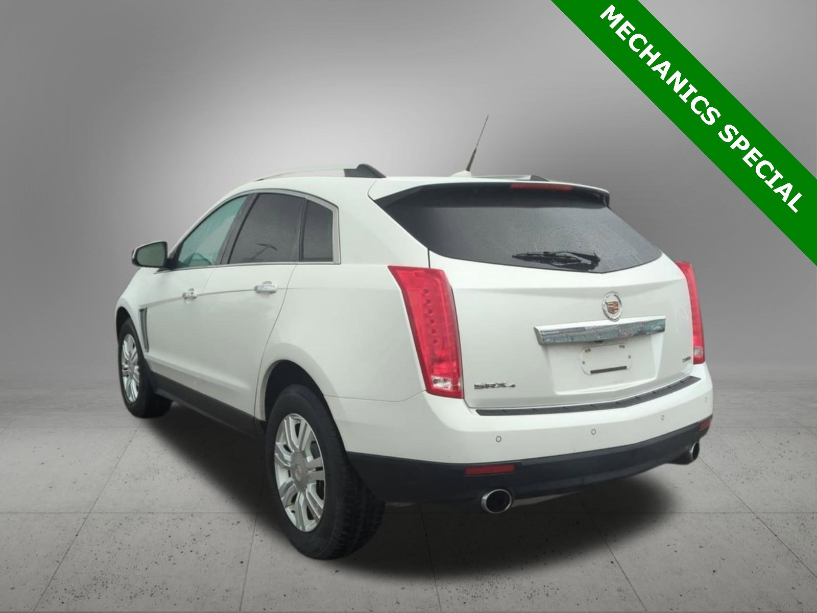 Thumbnail: 2014 Cadillac SRX - 4