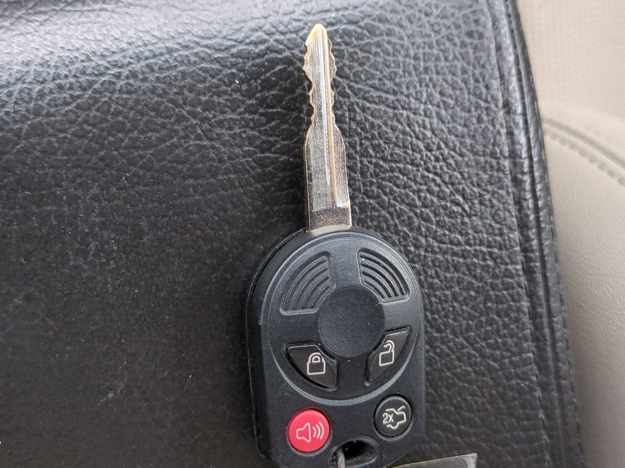 Thumbnail: 2008 Lincoln MKZ - 31