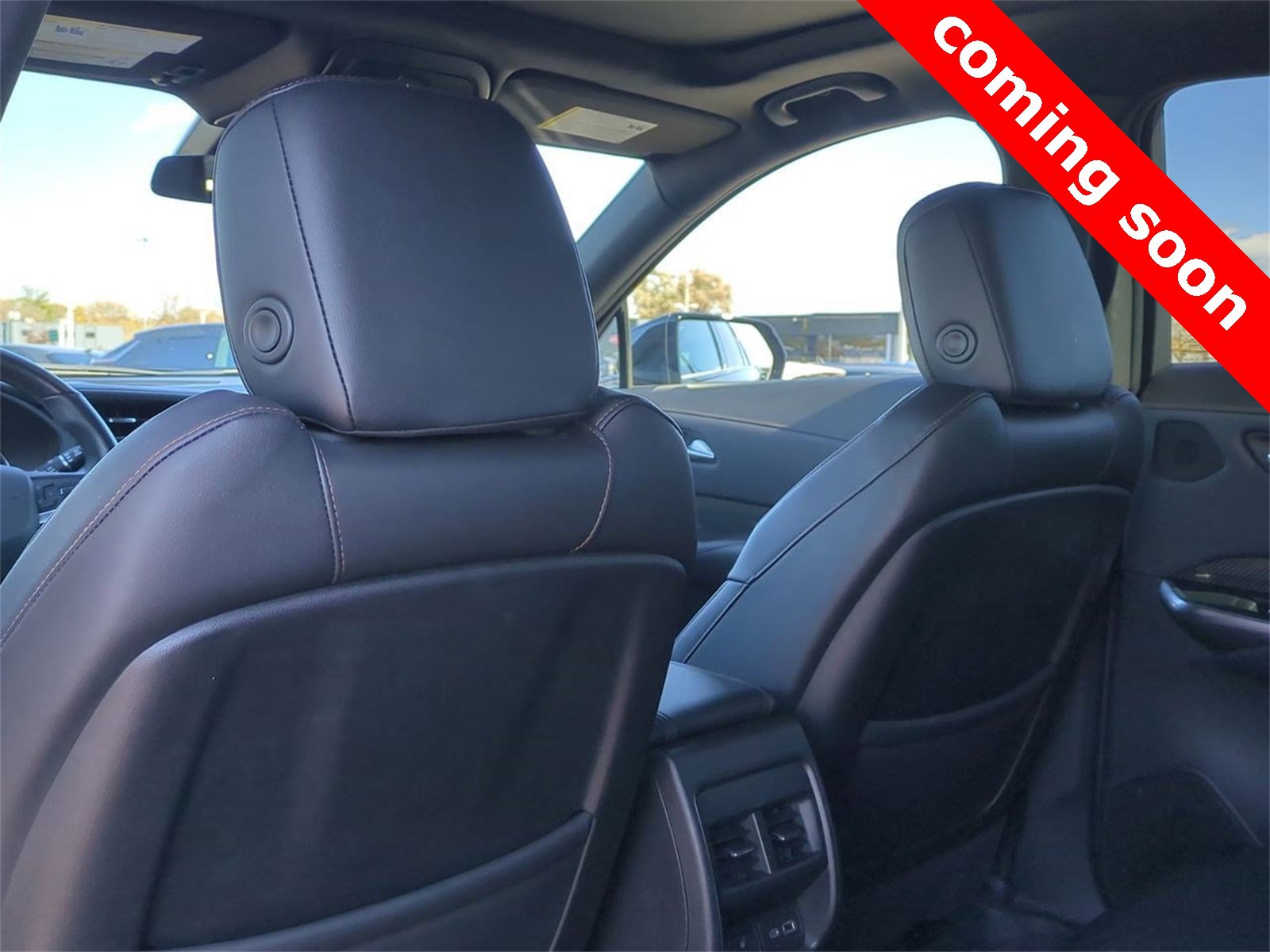 Thumbnail: 2023 Cadillac XT4 - 16