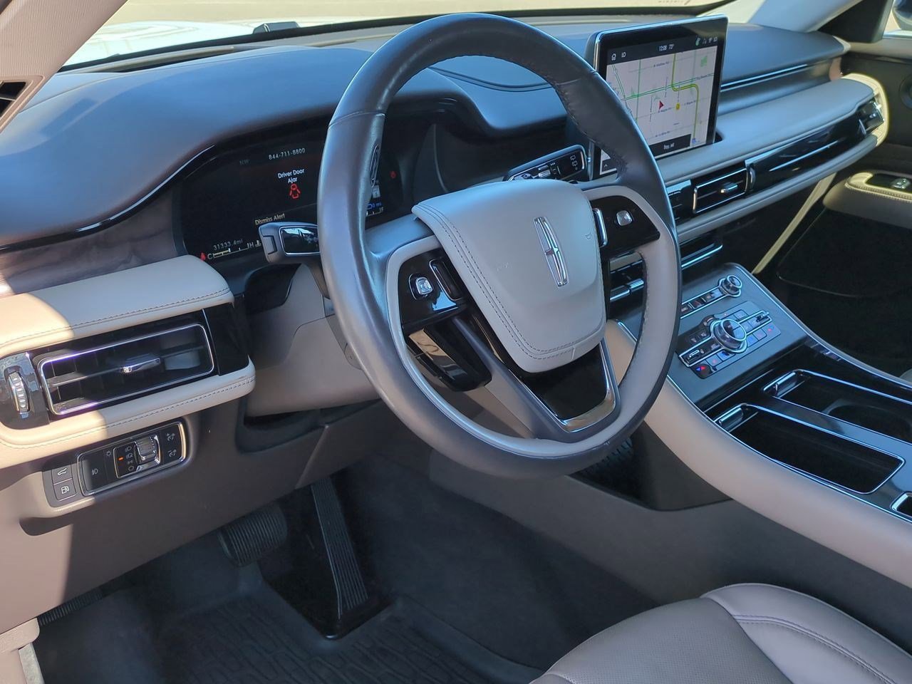 2023 Lincoln Aviator Grand Touring photo 2