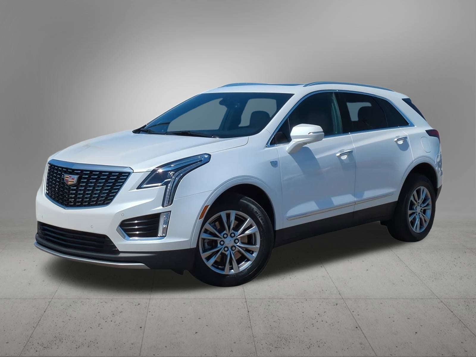 Thumbnail: 2023 Cadillac XT5 - 1
