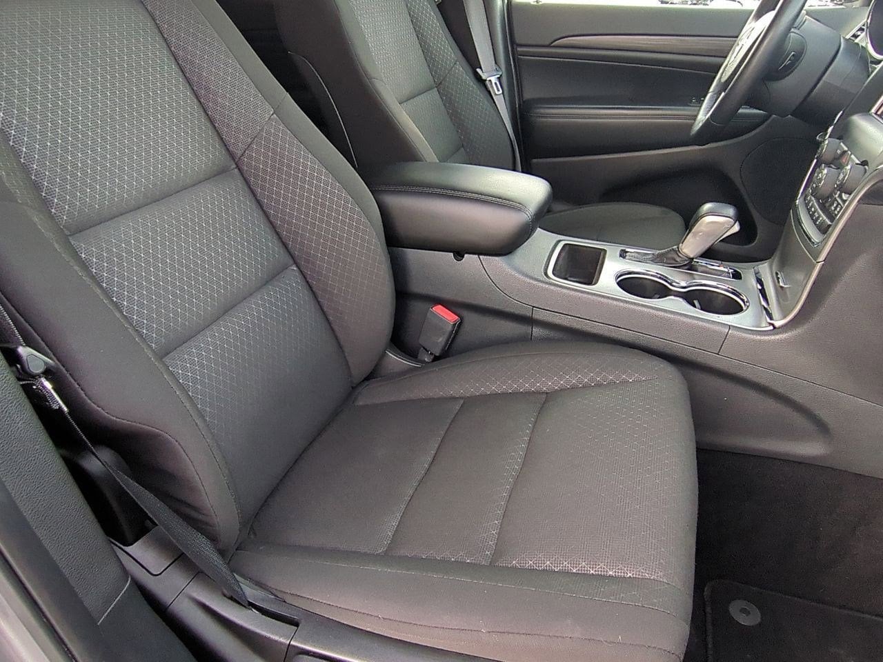 Thumbnail: 2020 Jeep Grand Cherokee - 21