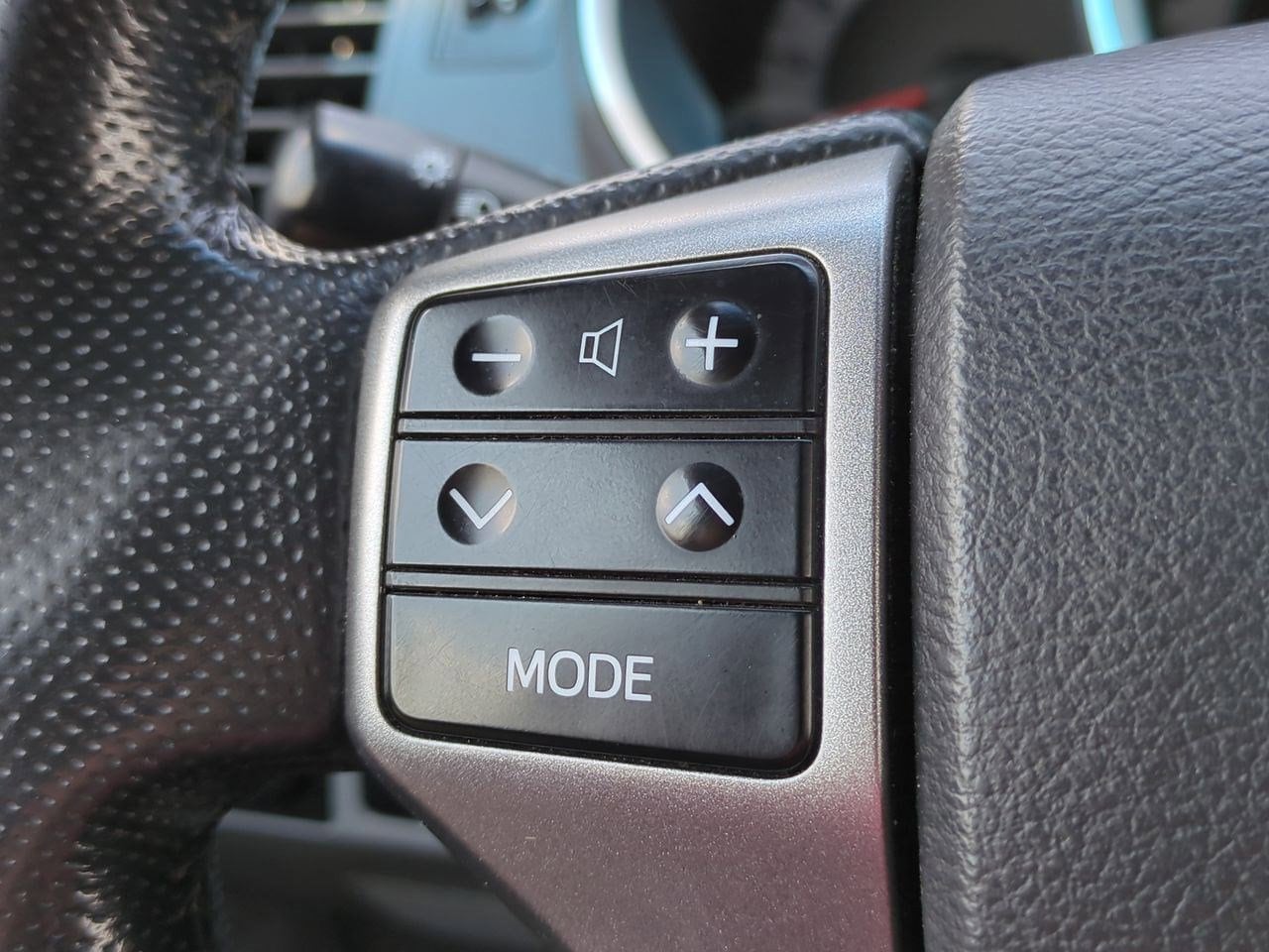 Thumbnail: 2012 Toyota Tacoma - 22