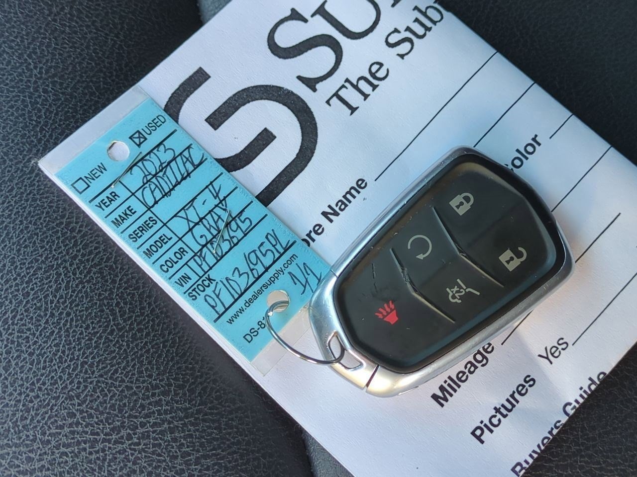 Thumbnail: 2023 Cadillac XT4 - 34