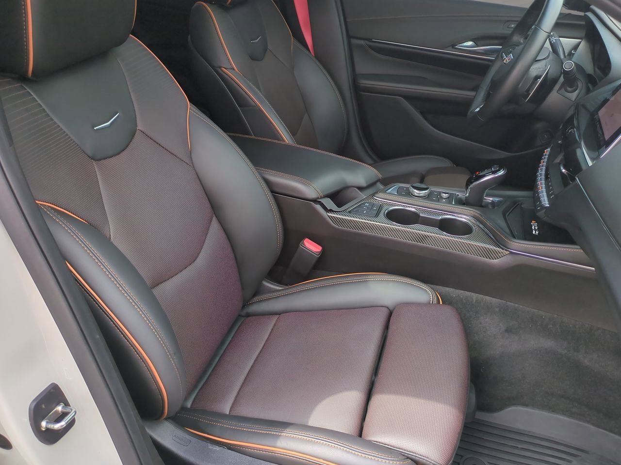 Thumbnail: 2023 Cadillac CT4 - 22